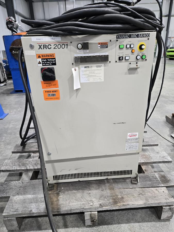 Used Yaskawa Motoman EA1400 Industrial Welding Robot With XRC 2001 Controller