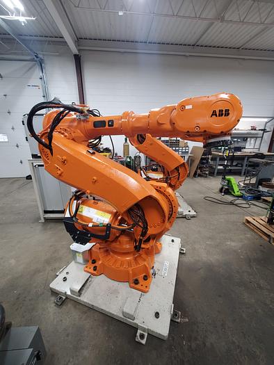 Used ABB IRB 6640-185/2.8 Dual Arm Industrial Robot With IRC5 Controller