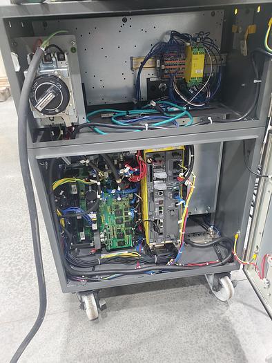 Used Fanuc R-2000ic/210F Industrial Robot With R-30ib Controller