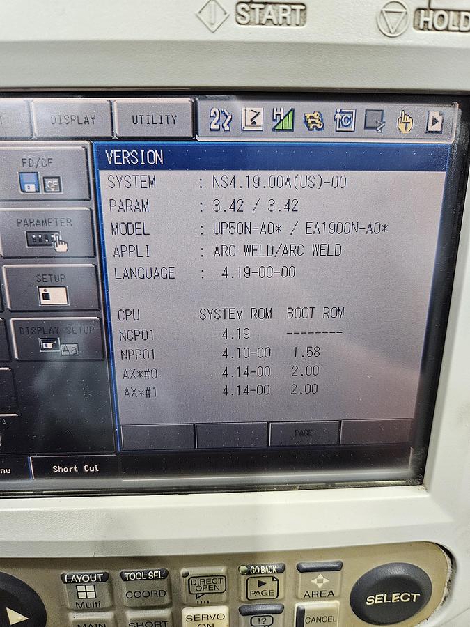 Used Dual Arm Yaskawa EA1900N and UP50N Welding Robots With Auto Axcess 450