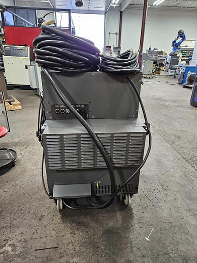 Used 2015 Fanuc R-2000ic/210F