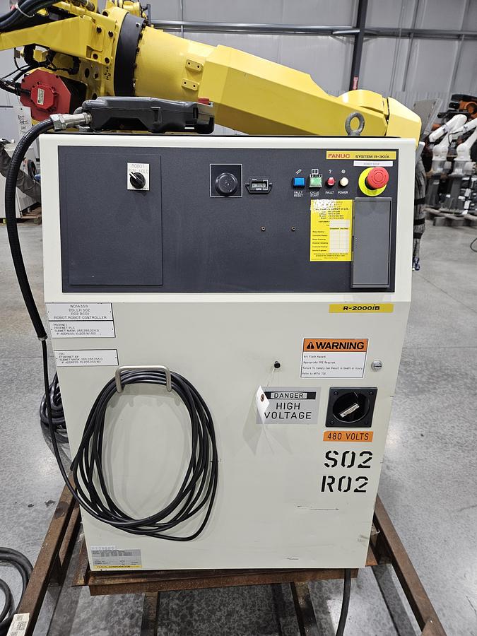 Used Fanuc R-2000ib/220US Industrial Robot With R-30ia Controller