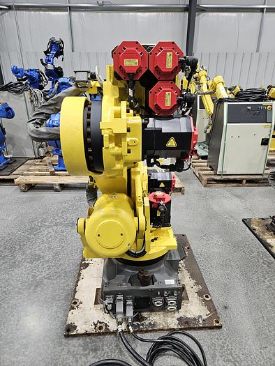 Used Fanuc R-2000ic/210F Industrial Robot With R-30ib Controller