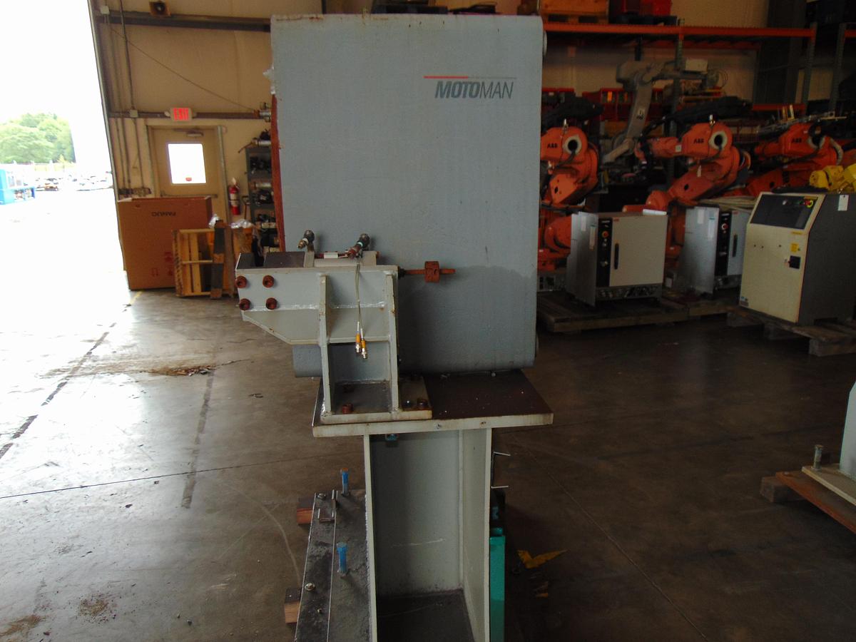 Used Yaskawa Motoman MH-3000