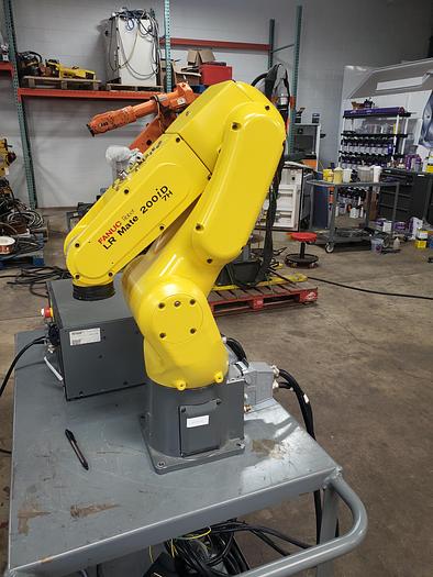 Used Fanuc LR Mate 200iD/7H Industrial Robot With R-30ib Controller