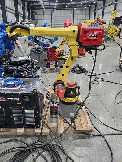 Used Fanuc Arcmate 100ic/6L Industrial Robot With R-30ib Controller and Lincoln Powerwave i400