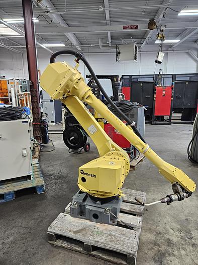 Used FANUC M-710ic/20L With R-30ia Controller and Lincoln Powerwave R45