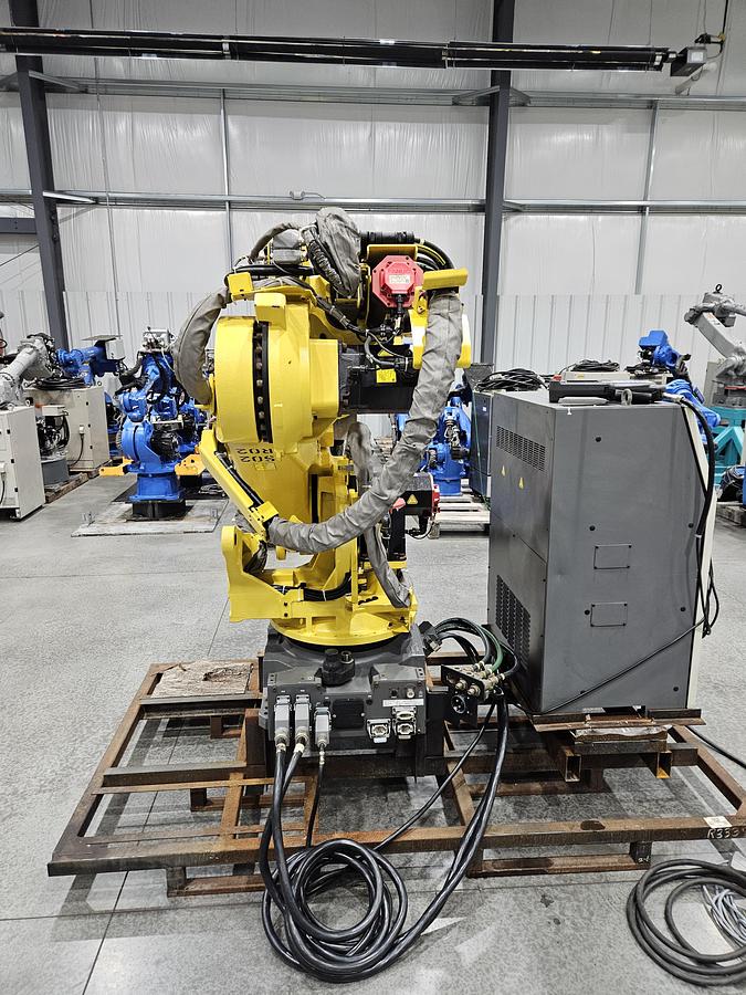 Used Fanuc R-2000ib/220US Industrial Robot With R-30ia Controller