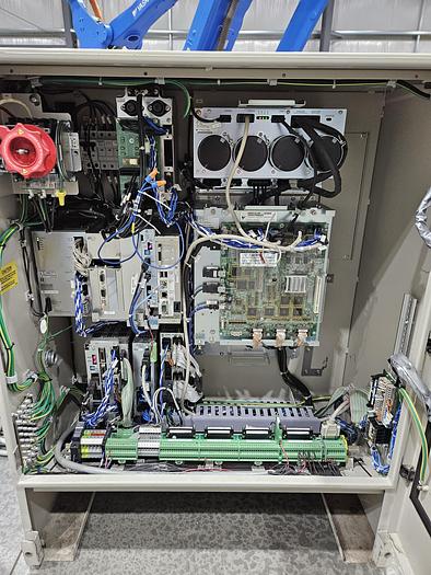 Used Yaskawa Motoman MPL160 Palletizing Robot with DX100 Controller