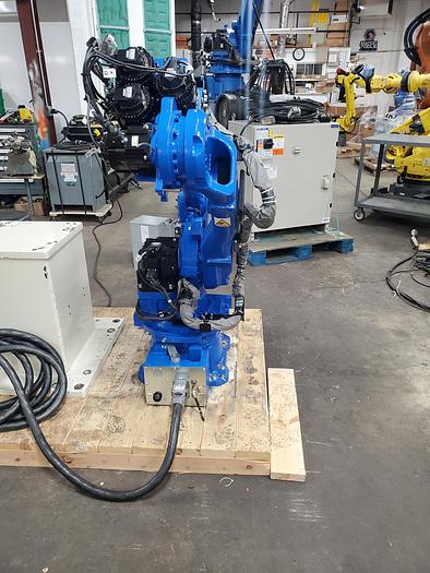 Used Yaskawa Motoman GP50 With YRC1000 Co