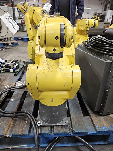 Used Fanuc LR Mate 200ic Industrial Robot With R-30ia Controller