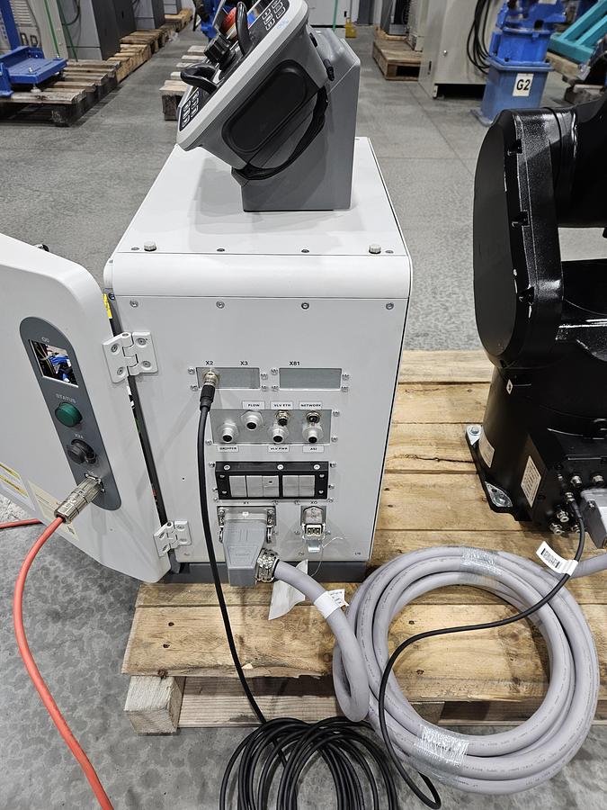 Used ABB IRB 1300-7/1.4 Industrial Robot With OmniCore C90XT Controller