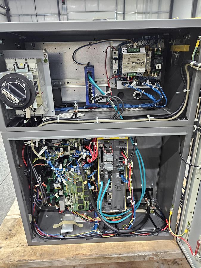 Used Fanuc M-10ia/12 Industrial Robot With R-30ib Controller