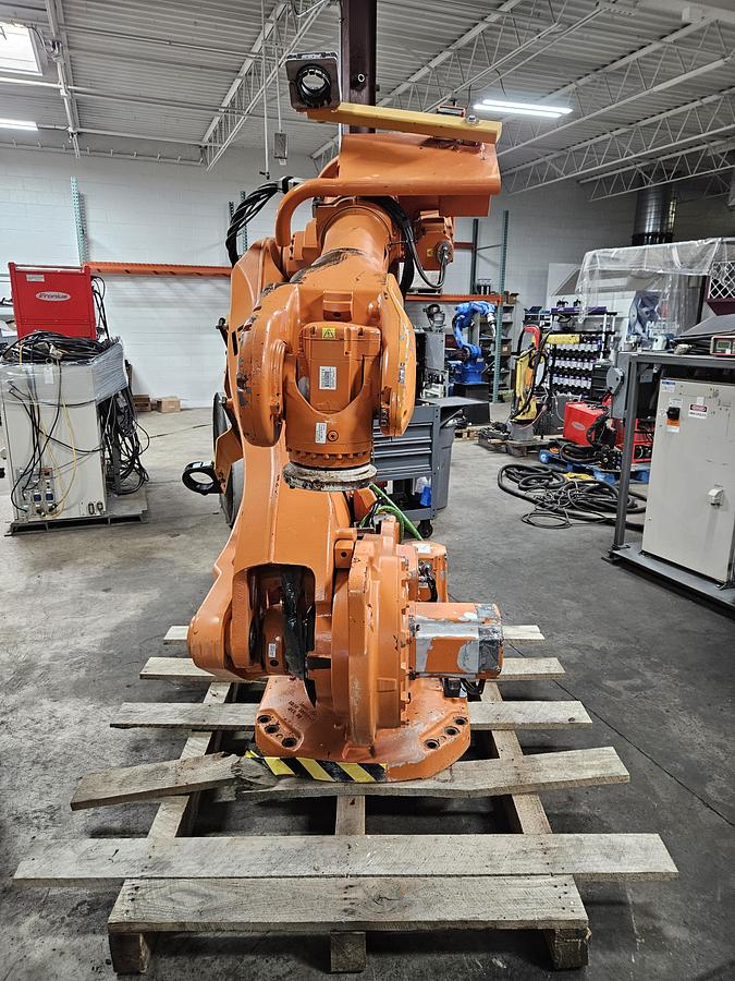 Used ABB IRB 6650S-200/3.0 Industrial Robot With S4C Plus Controller