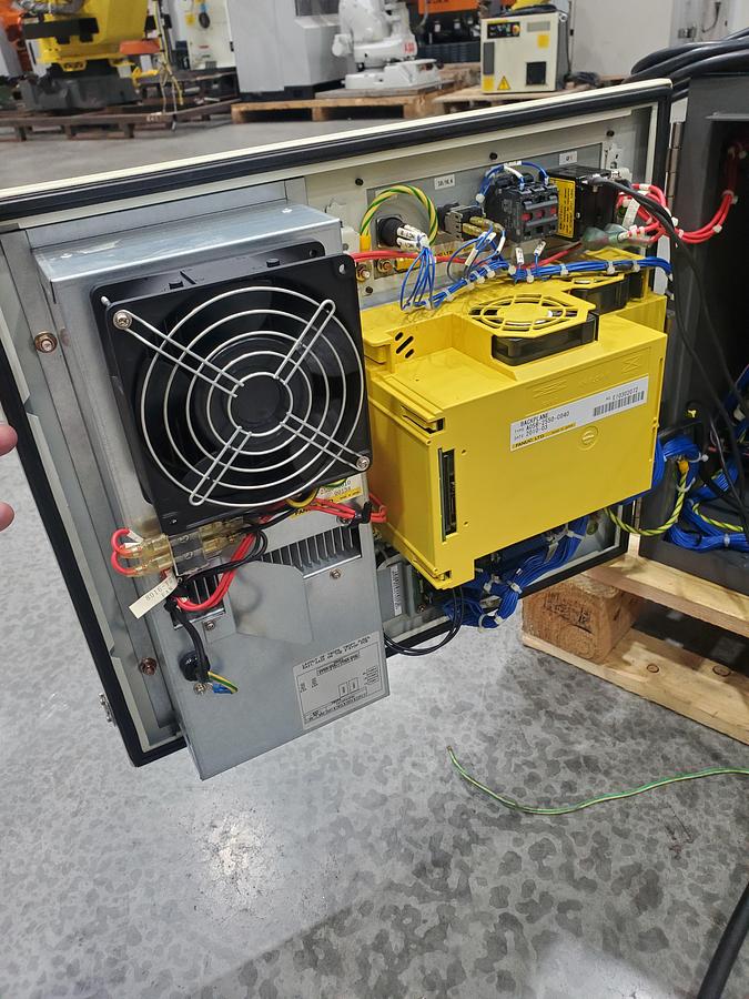Used Fanuc LR Mate 200iC/5L Industrial Robot With R-30ia Controller