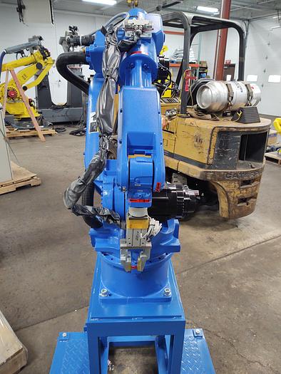 Used 2013 Yaskawa Motoman MH6-10 Industrial Robot with DX100 Controller