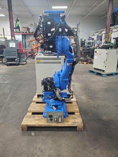Used Yaskawa Motoman MH80 With DX100 Controller