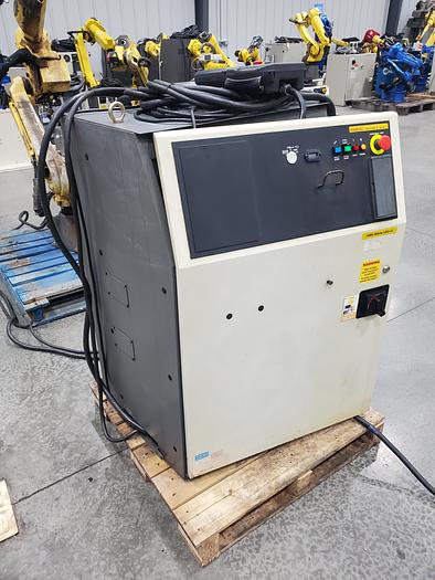 Used FANUC Arcmate 120ic Industrial Robot With R-30ia Controller