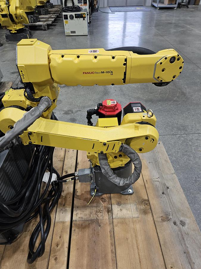 Used Fanuc M-10ia/12 Industrial Robot With R-30ib Controller