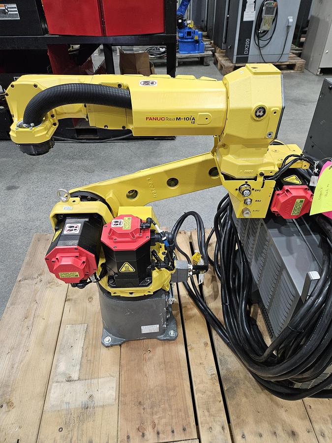 Used Fanuc M-10ia/12 Industrial Robot With R-30ib Controller
