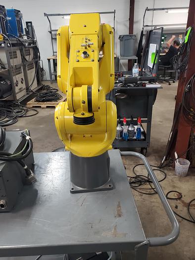 Used Fanuc LR Mate 200iD/7H Industrial Robot With R-30ib Controller