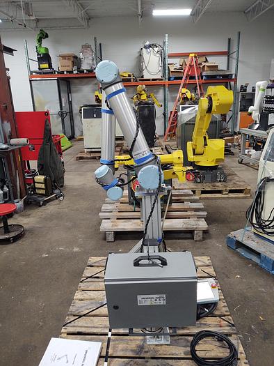 Used Universal UR10 Cobot