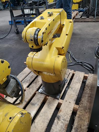 Used Fanuc LR Mate 200iC Industrial Robot With R-30ia Controller