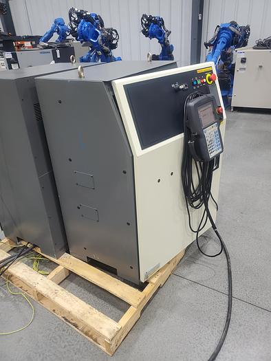 Used FANUC Arcmate 120ic Industrial Robot With R-30ia Controller - Low Hours