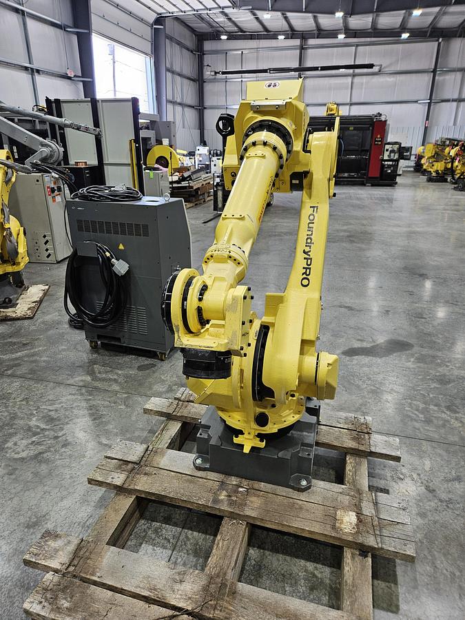 Used FANUC M-710ic/70 Industrial Robot With R-30ia Controller