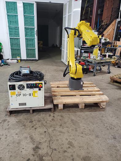 Refurbished Fanuc M-20ia/35M Industrial Robot With R-30ib Controller - Refurbished