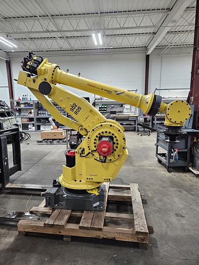 Used Fanuc R-2000ib/200R Industrial Robot With R-30ia Controller