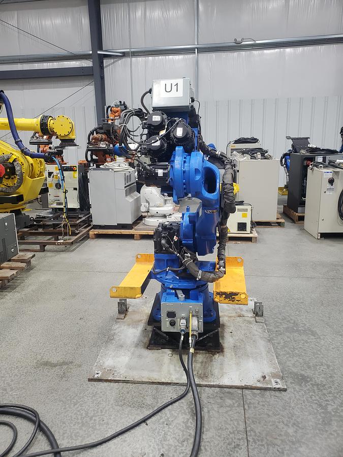 Used Yaskawa Motoman MH50-II Industrial Robot With DX200 Controller