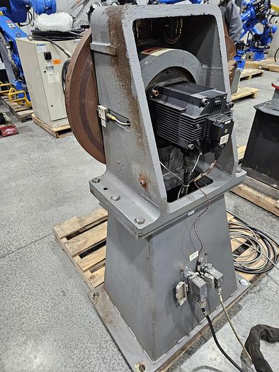 Used Yaskawa Motoman EA1900N Industrial Welding Robot With Miller Welder and Dual Headstock