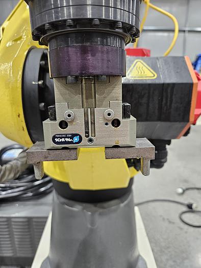 Used Fanuc M-10ia/12