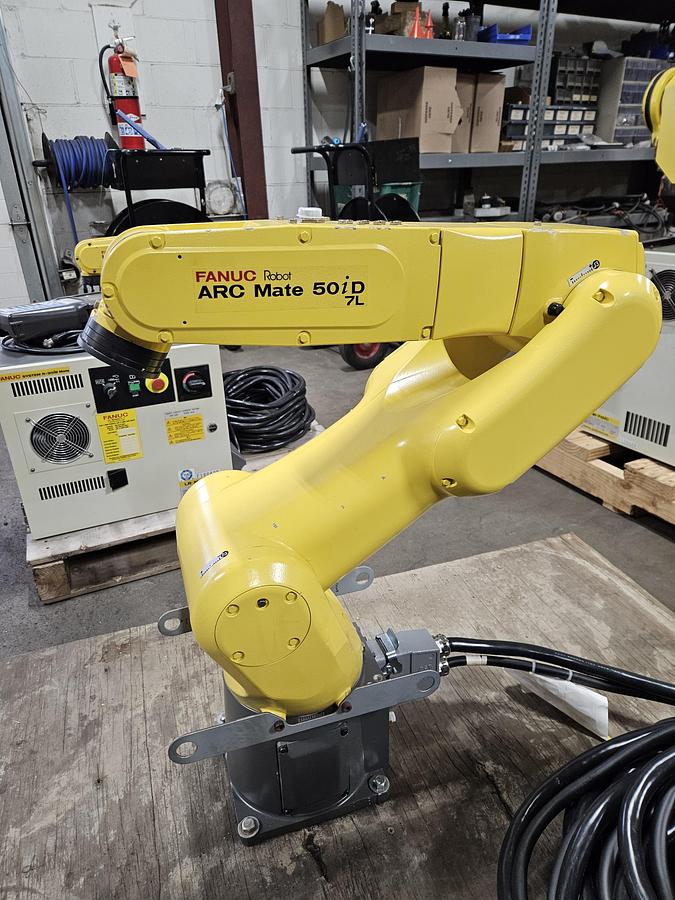 Used Fanuc LR Mate 200iD/7L Industrial Robot With R-30ib Controller