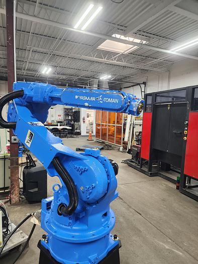 Used Yaskawa Motoman HP20D Industrial Robot With DX100 Controller