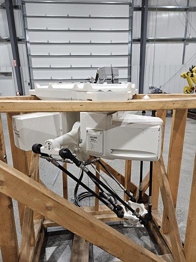 Used Fanuc M-2ia/3S Industrial Delta Robot With R-30ib Controller