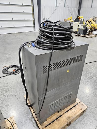 Used FANUC Arcmate 120ic Industrial Robot With R-30ia Controller