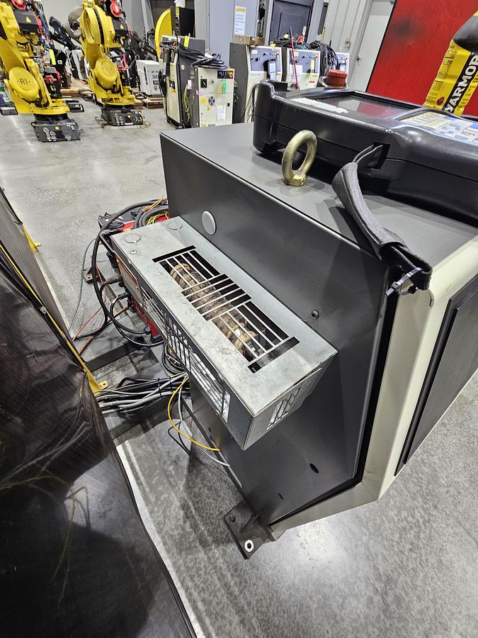 Used Complete FANUC Robotic Welding Cell W/ FANUC Arcmate 100ic/6l R-30ia Controller and Dual Tilt Rotate Positioners