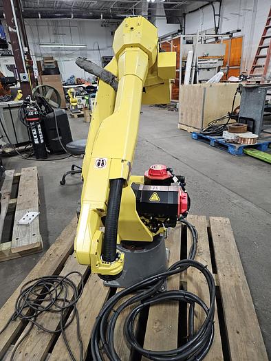 Used Fanuc M-20ia/10L Industrial Robot with R-30ia Controller