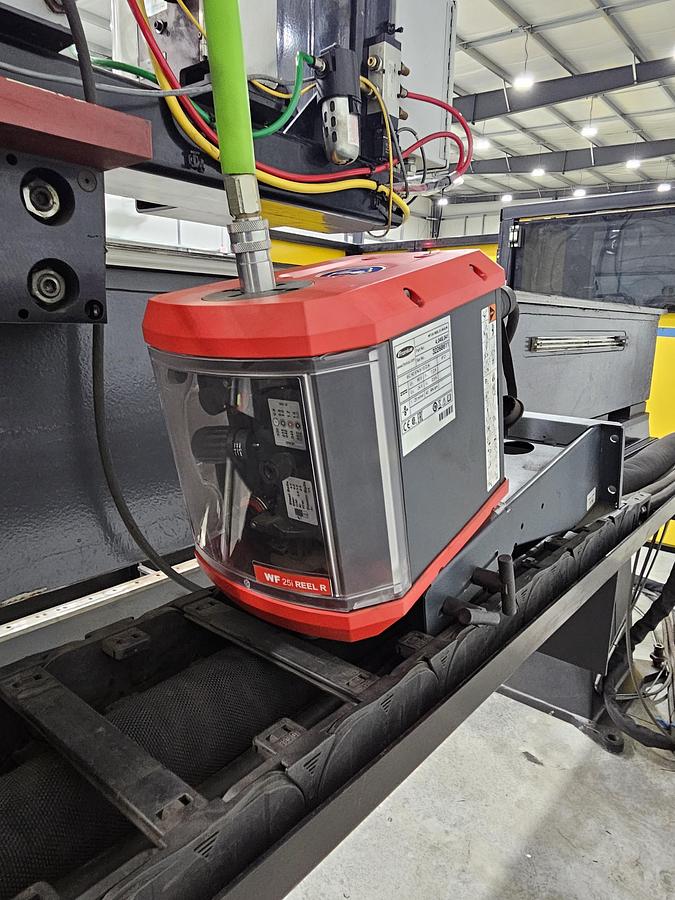 Used FANUC Robotic Welding Cell W/ FANUC 120ic/R-30ib Tracks and Safety