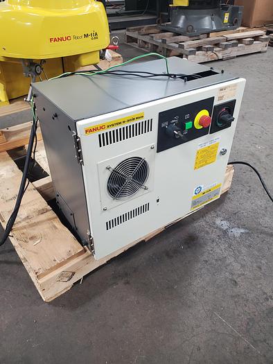 Used Fanuc M-1iA/0.5S Industrial Delta Robot With R-30ib Controller