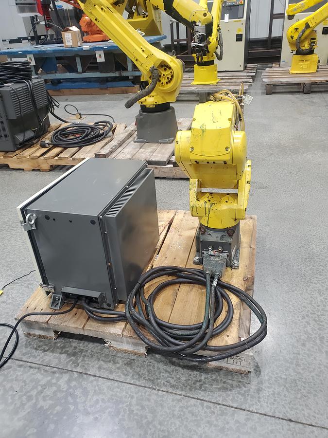 Used Fanuc LR Mate 200iC/5L Industrial Robot With R-30ia Controller