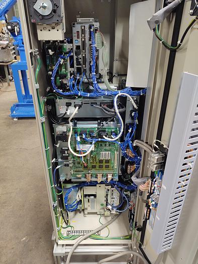 Used 2013 Yaskawa Motoman MH6-10 Industrial Robot with DX100 Controller