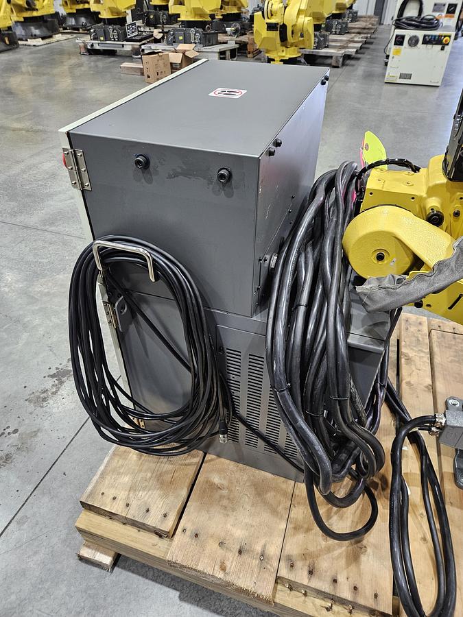 Used Fanuc M-10ia/12 Industrial Robot With R-30ib Controller