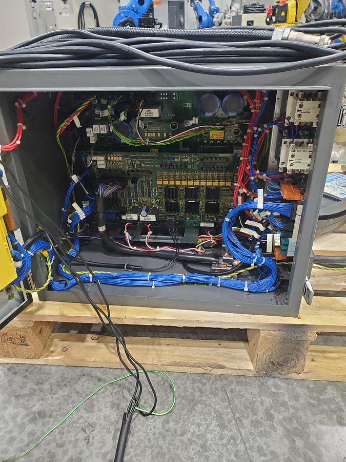 Used Fanuc LR Mate 200iC/5L Industrial Robot With R-30ia Controller