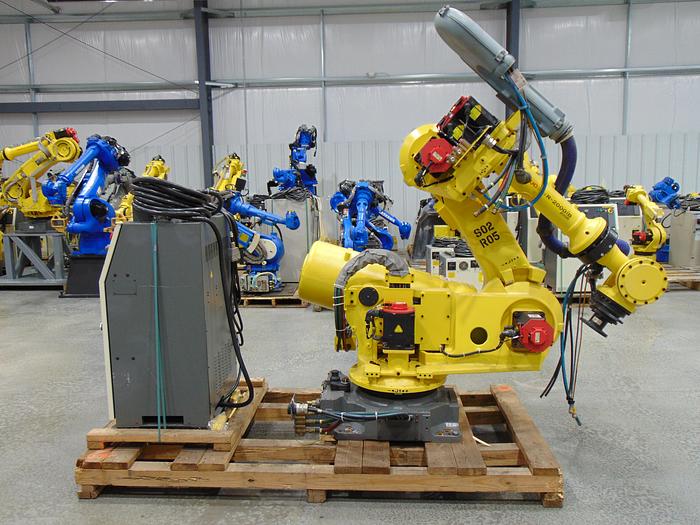 Used Fanuc R-2000ib/200R Industrial Robot With R-30ia Controller