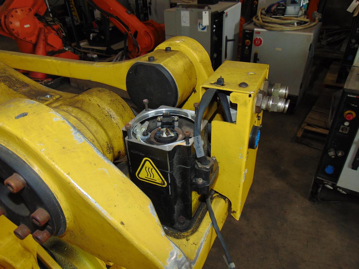 Used 2007 Fanuc M-420iA