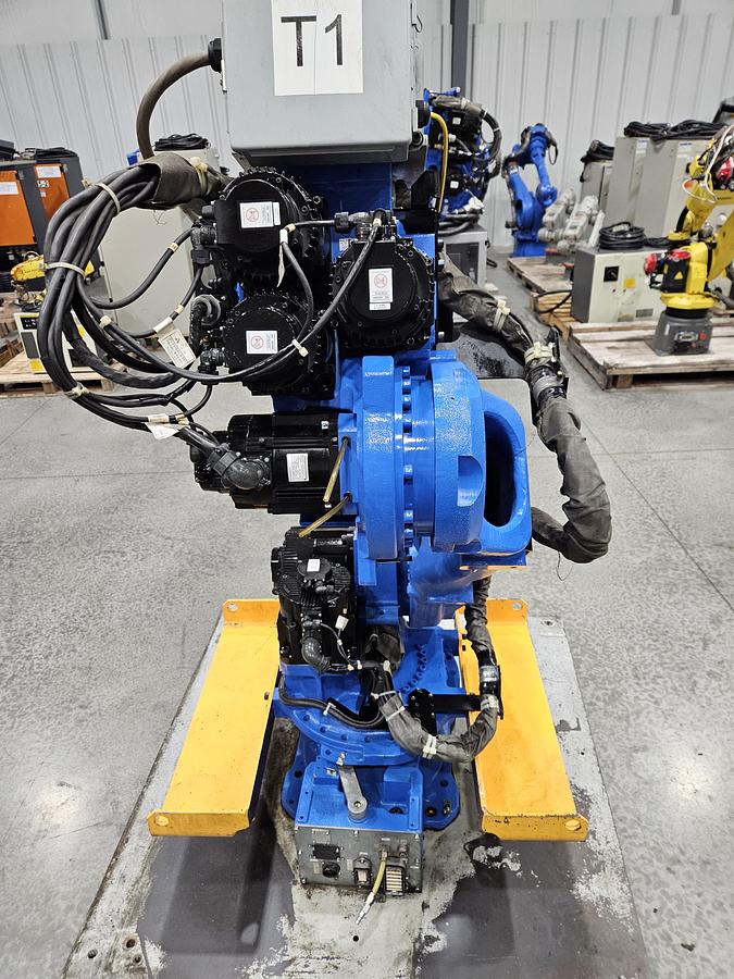 Used Yaskawa Motoman MH50-II Industrial Robot With DX200 Controller