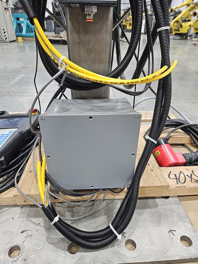 Used Fanuc SR-6ia Industrial SCARA Robot With R-30ib Controller Plus